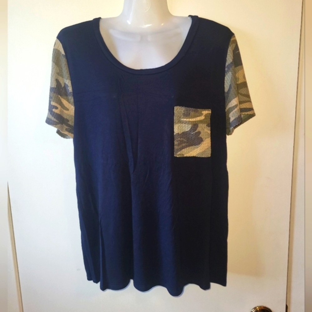 Navy/Camo Tee
